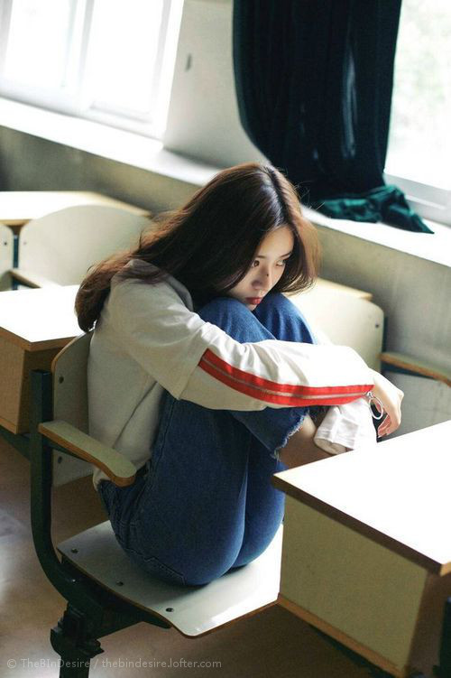 开云集团中国官网-“德甲最后几轮角逐，冠军成为最热焦点”，德甲结局